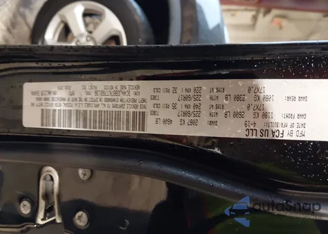 2019 Jeep Compass Latitude 4X4 from USA, damaged, VIN 3C4NJDBB7KT768136